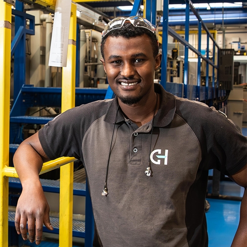 METAALTOPPER ADAM AHMED