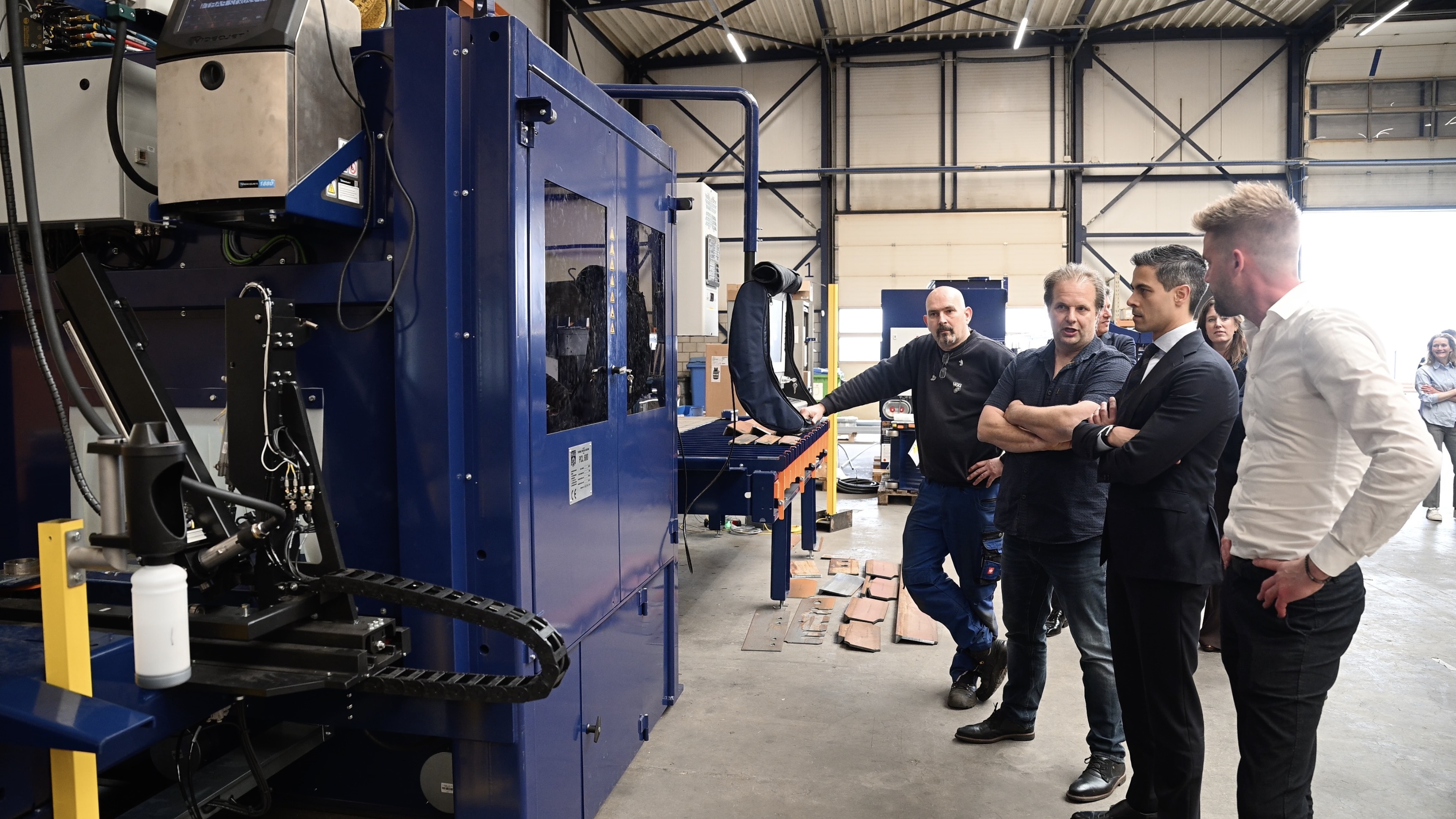 Minister-president Jetten bezoekt MKB-maakbedrijf HGG in Wieringerwerf. Foto: Sander van der Torren. 